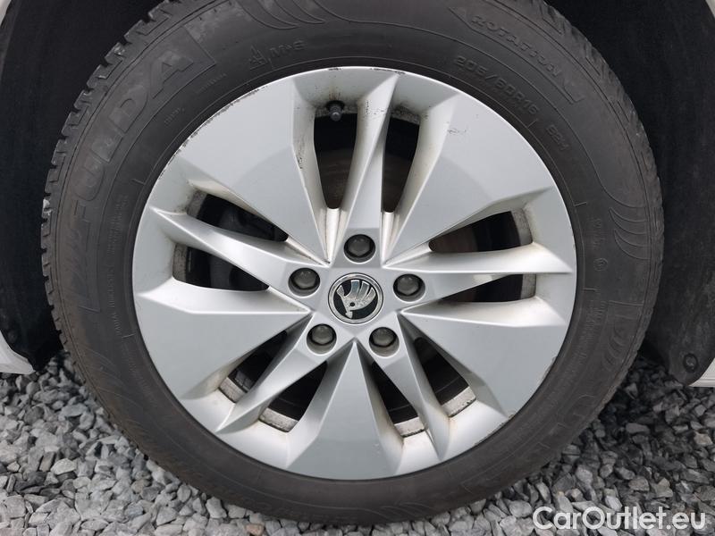  Skoda  Octavia  Combi (NX3)(2020) Oct.Combi 1.5TSI 110 Ambition #1