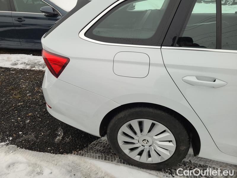  Skoda  Octavia  Combi (NX3)(2020) Oct.Combi 2.0TDI 110 Style AT #2