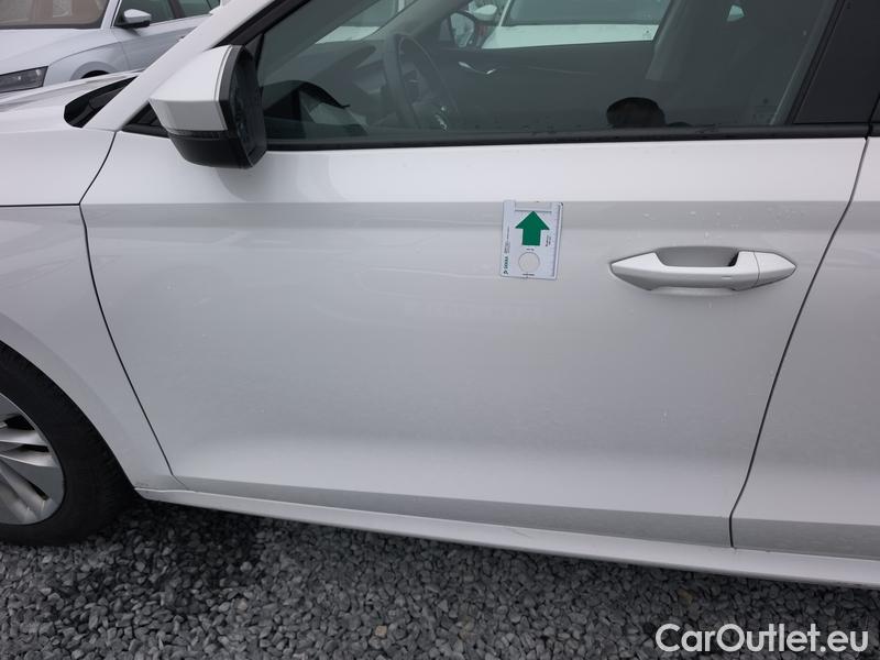  Skoda  Octavia  Combi (NX3)(2020) Oct.Combi 1.5TSI 110 Ambition #6