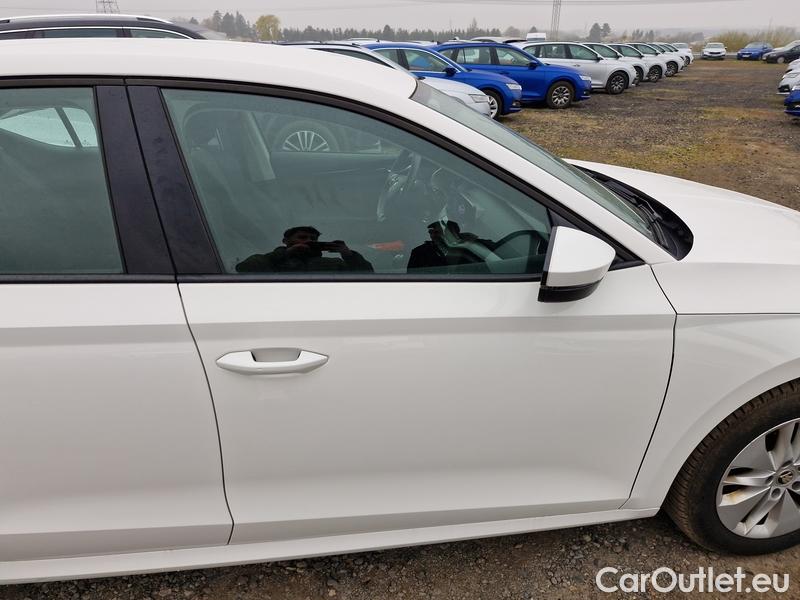  Skoda  Octavia  Lim. (NX3)(2020)  2.0TDI 85 Ambition 5d #26