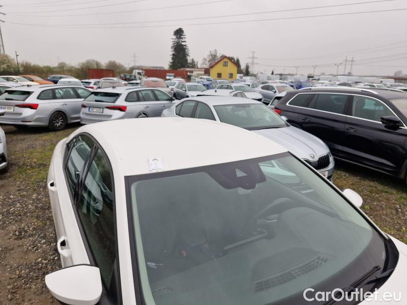  Skoda  Octavia  Lim. (NX3)(2020)  2.0TDI 85 Ambition 5d #20