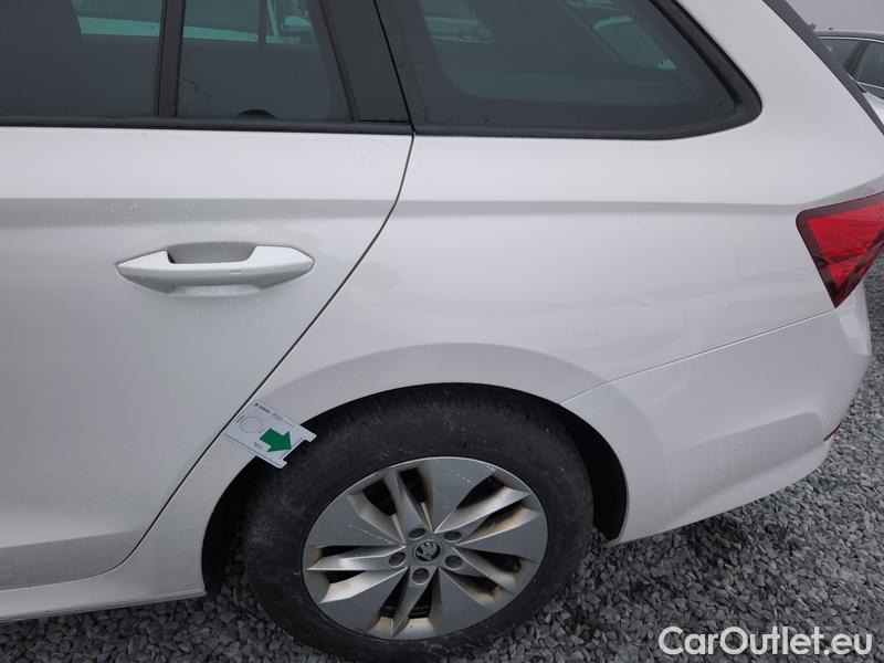  Skoda  Octavia  Combi (NX3)(2020) Oct.Combi 1.5TSI 110 Ambition #4
