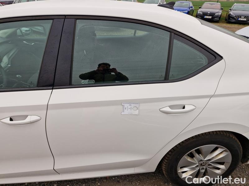  Skoda  Octavia  Lim. (NX3)(2020)  2.0TDI 85 Ambition 5d #13