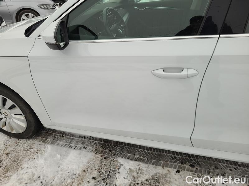  Skoda  Octavia  Combi (NX3)(2020) Oct.Combi 2.0TDI 110 Style AT #1