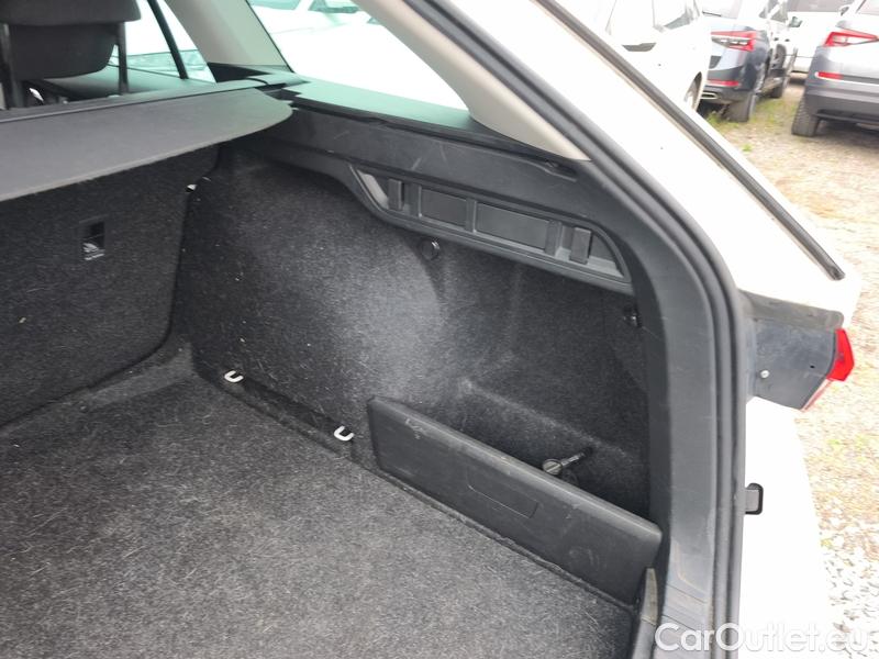  Skoda  Octavia  Combi (NX3)(2020) Oct.Combi 1.5TSI 110 Ambition #15