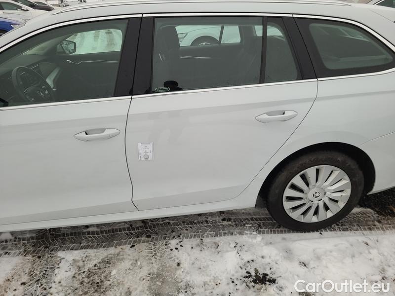  Skoda  Octavia  Combi (NX3)(2020) Oct.Combi 2.0TDI 110 Style AT #5