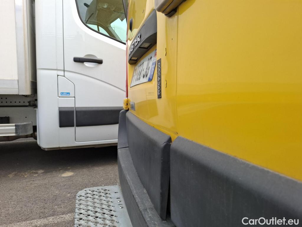  Renault  Master RENAULT  / 2019 / 4P / Fourgon tôlé FG Z.E.Tr CF F3100 L2H2 R75 AI - 19 #47