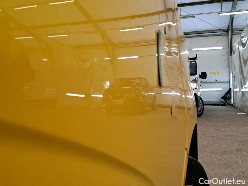  Renault  Master RENAULT  / 2019 / 4P / Fourgon tôlé FG Z.E.Tr CF F3100 L2H2 R75 AI - 19 #26