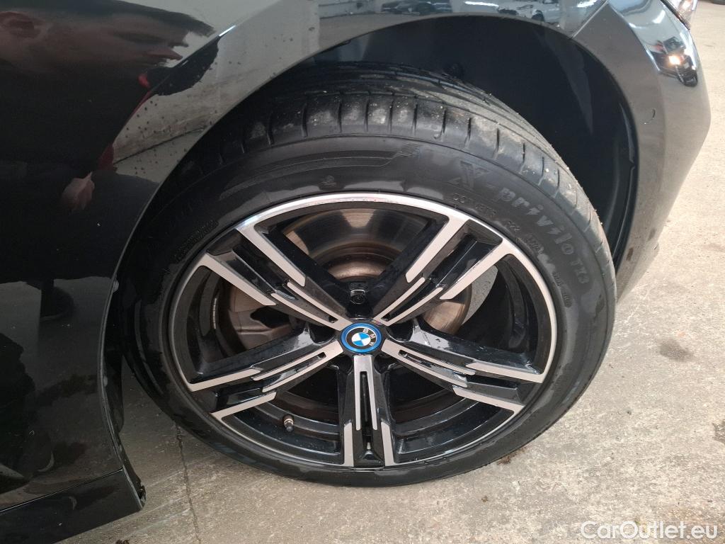  Bmw  Serie 3 BMW Série 3 Touring / 2022 / 5P / Break 330e 292ch M Sport BVA8 Hybride LOT BMW #7