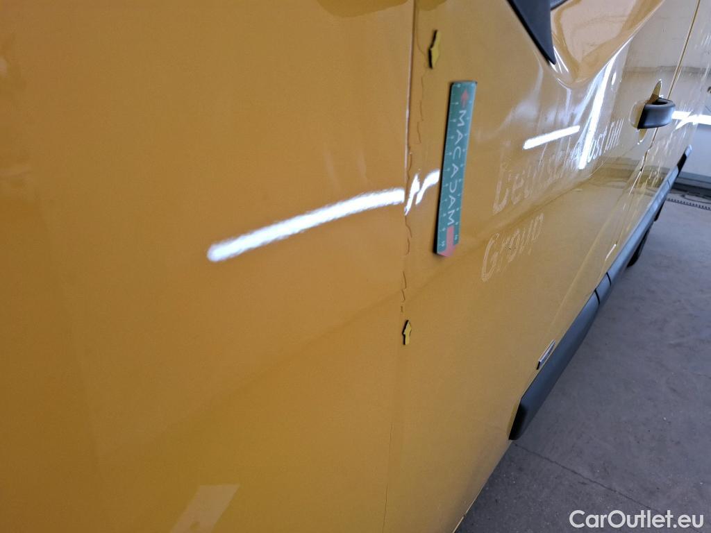  Renault  Master RENAULT  / 2019 / 4P / Fourgon tôlé FG Z.E.Tr CF F3100 L2H2 R75 AI - 19 #12