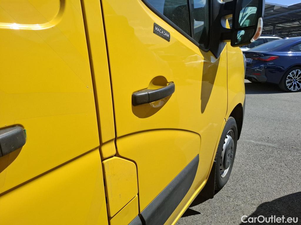  Renault  Master RENAULT  / 2019 / 4P / Fourgon tôlé FG Z.E.Tr CF F3100 L2H2 R75 AI - 19 #29