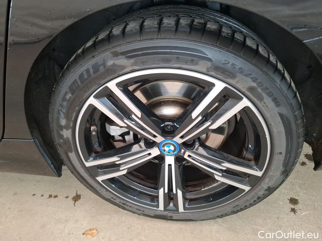  Bmw  Serie 3 BMW Série 3 Touring / 2022 / 5P / Break 330e 292ch M Sport BVA8 Hybride LOT BMW #13