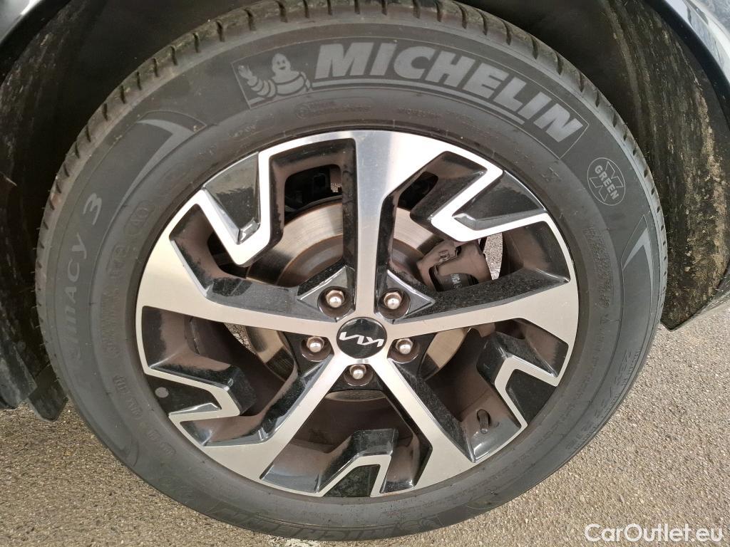  KIA  Sportage KIA  / 2021 / 5P / SUV 1.6 T-GDI 150 MHEV DCT7 DESIGN #103