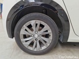  Peugeot  208 PEUGEOT  / 2019 / 5P / BERLINA ALLURE E 136CV #18