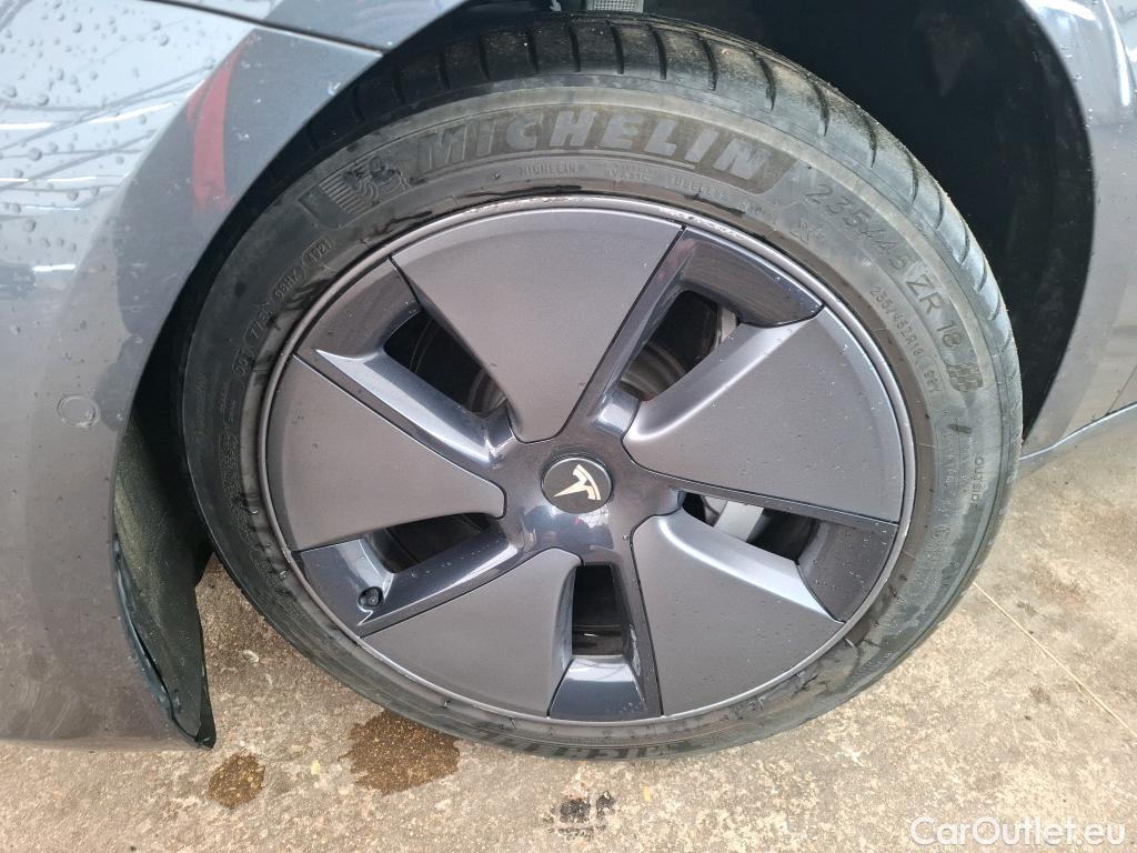  Tesla  Model 3 TESLA  / 2018 / 4P / Berline Autonomie Standard Plus RWD #10