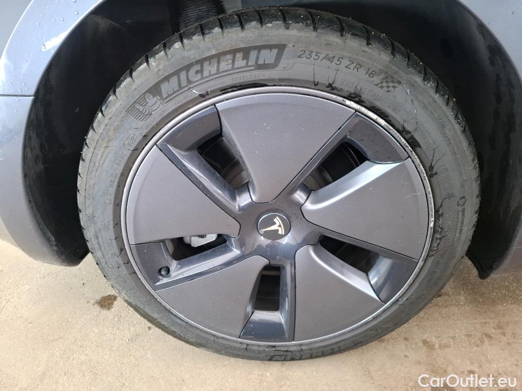  Tesla  Model 3 TESLA  / 2018 / 4P / Berline Autonomie Standard Plus RWD #14