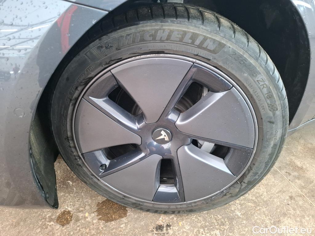  Tesla  Model 3 TESLA  / 2018 / 4P / Berline Autonomie Standard Plus RWD #2