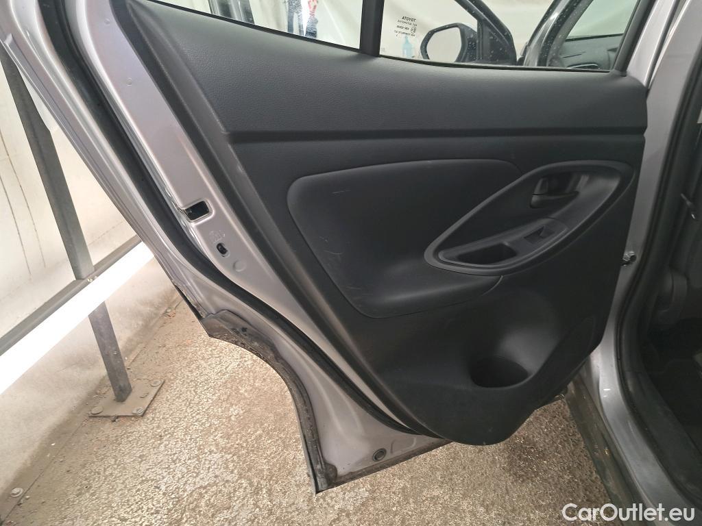  Toyota  Yaris Cross TOYOTA  Hybride / 2021 / 5P / SUV 1.5 HYBRID 116H DYNAMIC BUSINESS BEY AWD #4