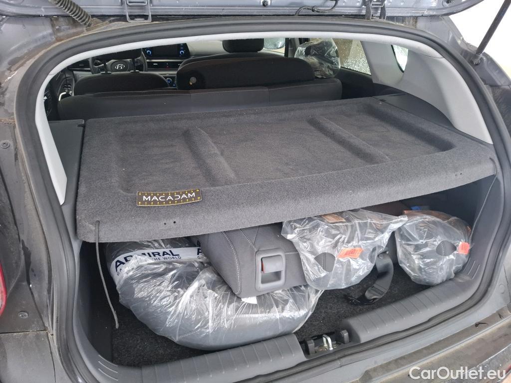  Hyundai  Bayon HYUNDAI  2021 5P SUV 1.0 TGDI 100 HYBRID 48V INTUITIVE TVU #10