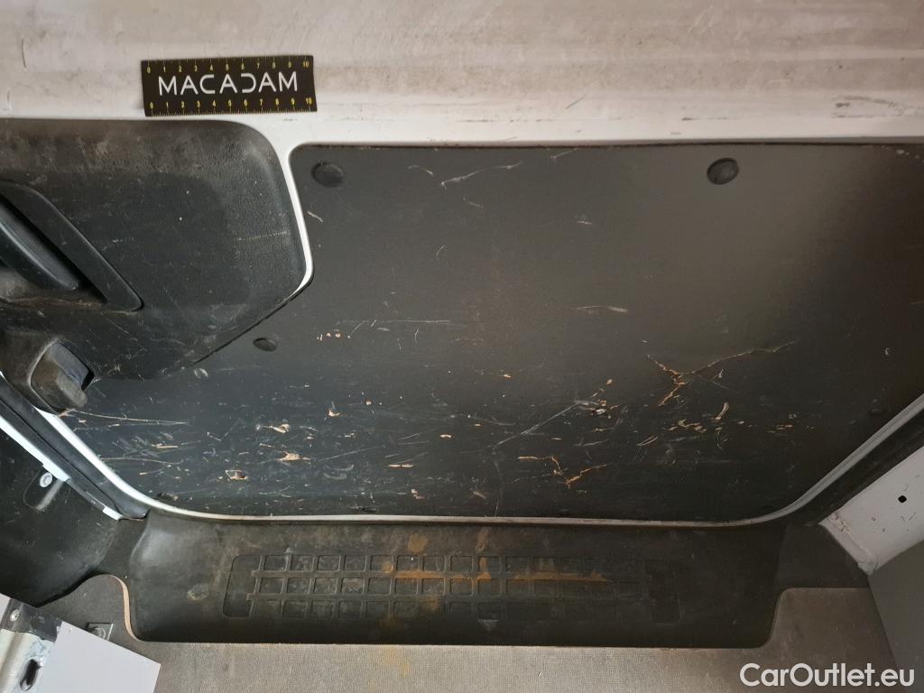  Citroen  Jumpy  Fourgon Club M 1.5 BlueHDi 100CV BVM6 E6d #24