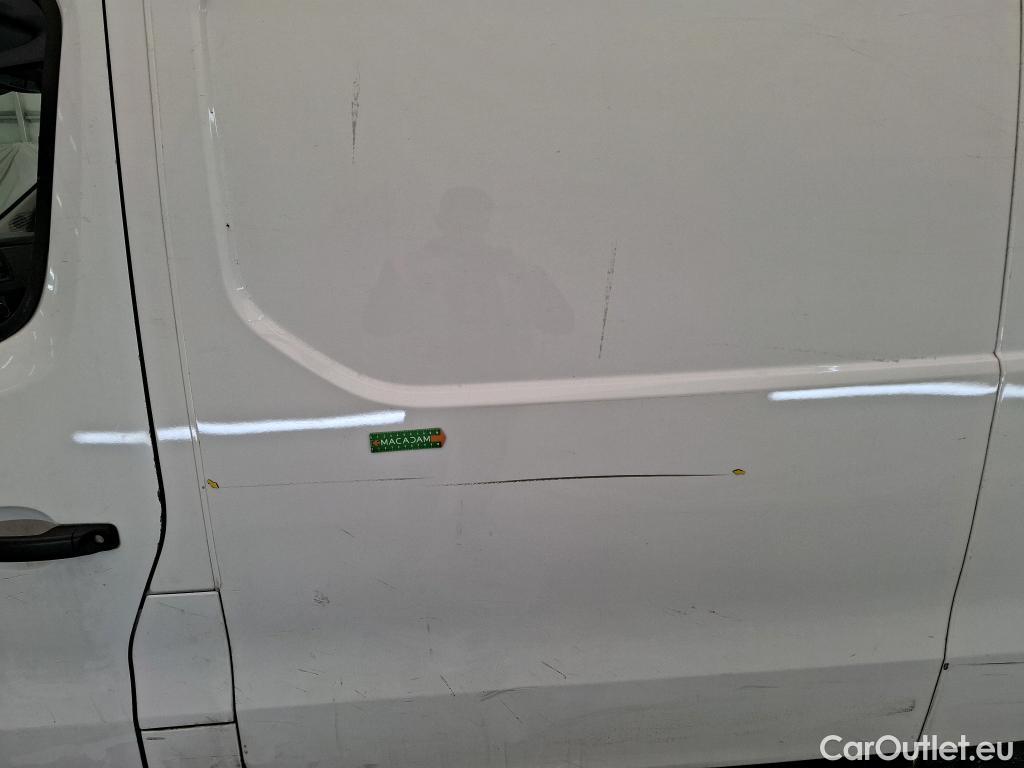 Renault  Trafic  III Fourgon L2H1 3T Confort 2.0 dCi 130CV BVM6 E6d #66