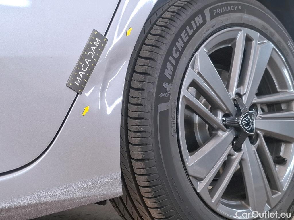  Peugeot  308  Allure 1.5 HDi 130CV BVA8 E6d #14