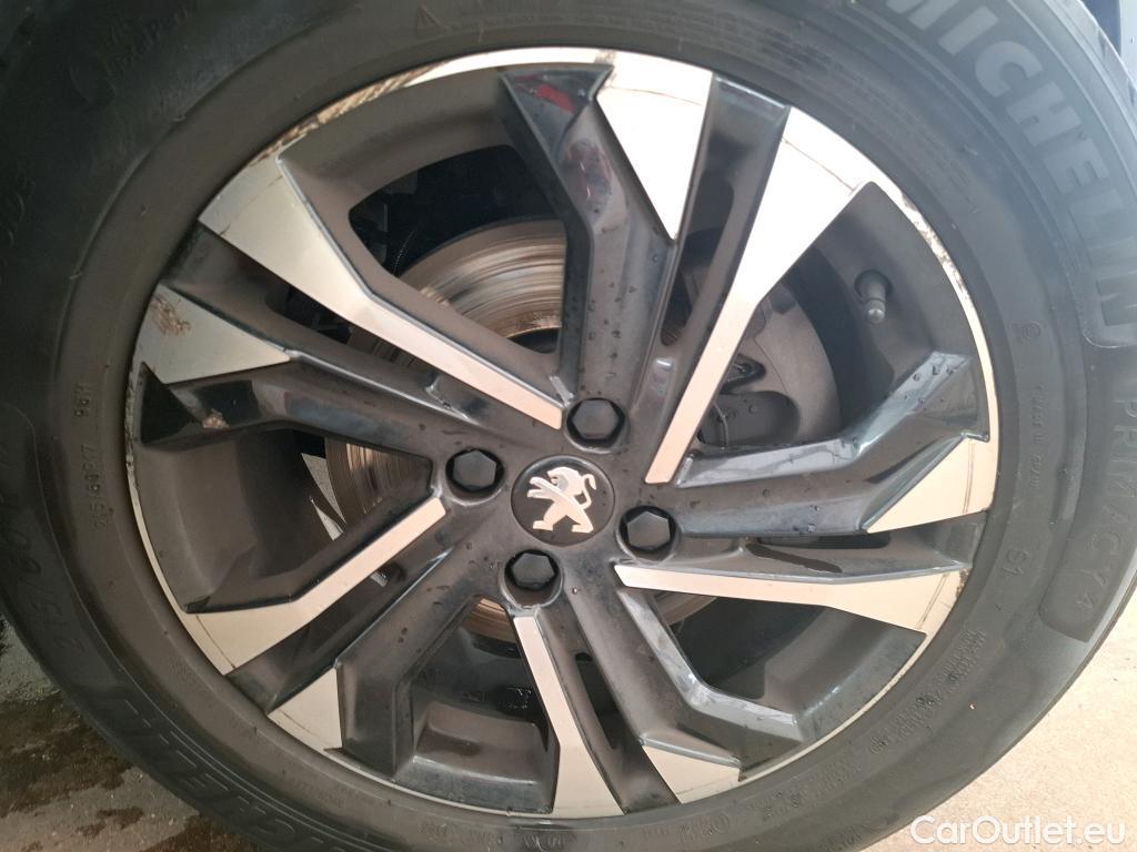  Peugeot  2008  Allure Business 1.5 HDi 130CV BVA8 E6d #48