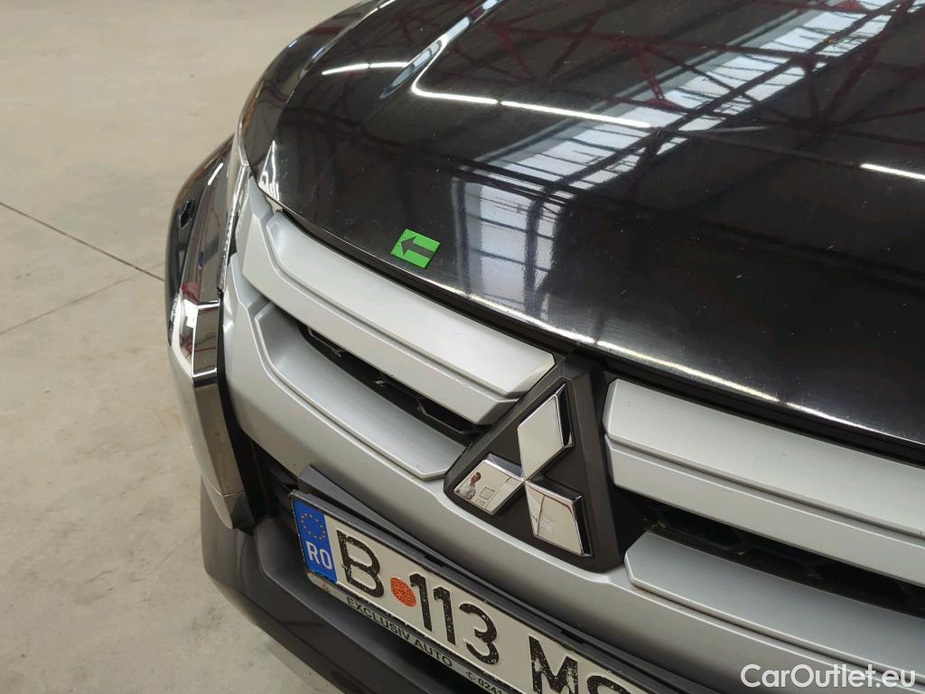  Mitsubishi  L200 2.2 DI-D 150HP D/C Intense 4X4 Auto #13