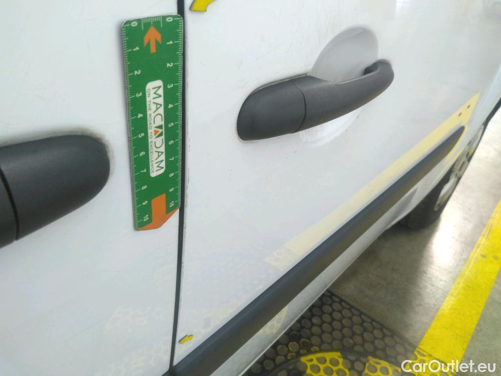  Renault  Kangoo  Express Maxi Extra (Série Spéciale) 1.5 dCi 90CV BVM5 E6 #48