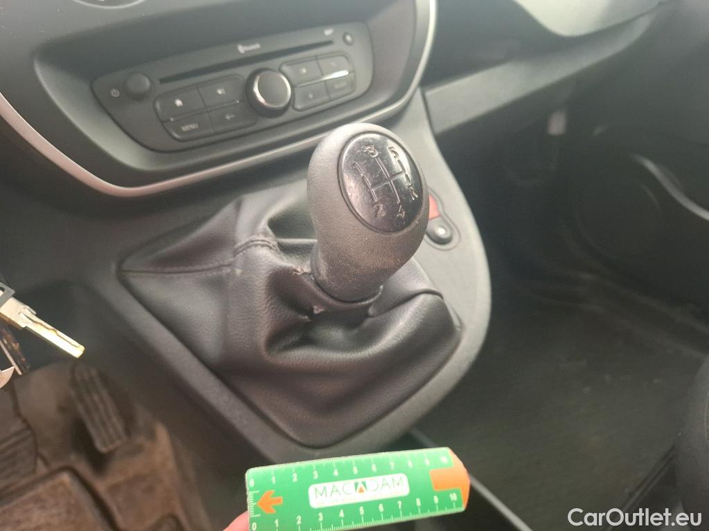  Renault  Kangoo  Express Extra (Série Spéciale) 1.5 dCi 90CV BVM5 E6 #21