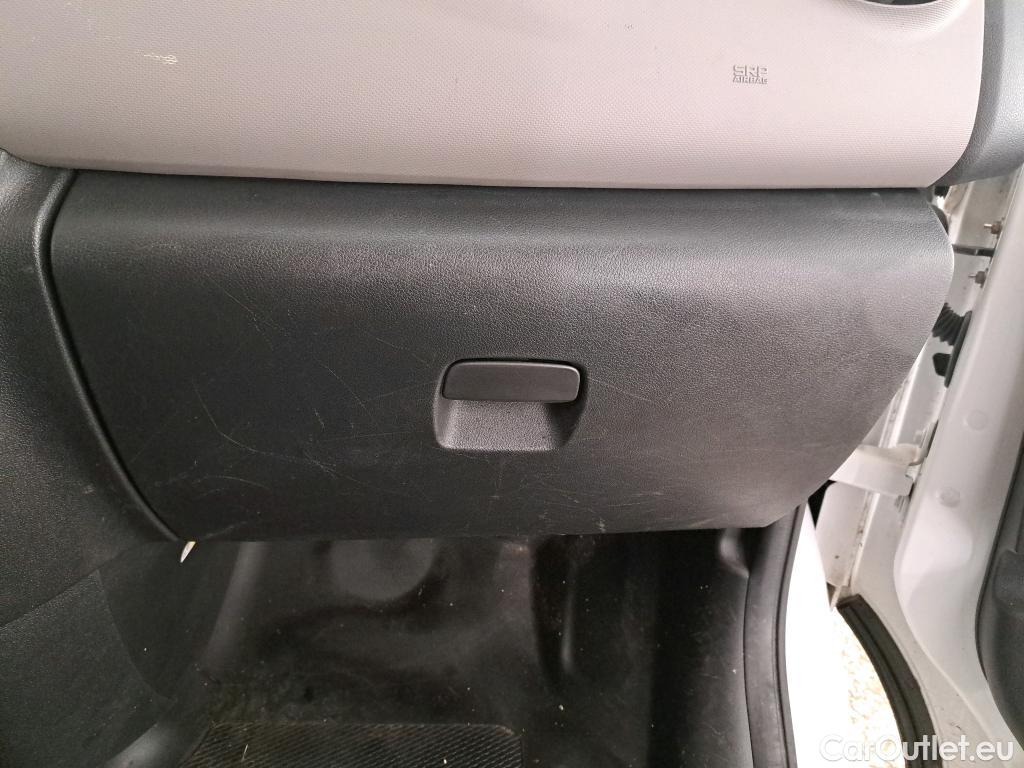  Renault  Trafic RENAULT  VU 4p Fourgon FG GCFL1H1 1200 dCi95 Stop&Start E6 #28
