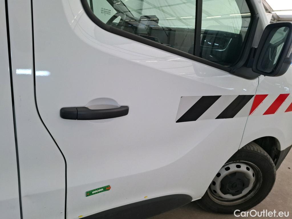  Renault  Trafic RENAULT  / 2021 / 4P / Fourgon tôlé CA GCF L1H1 3T Blue dCi 130 #1