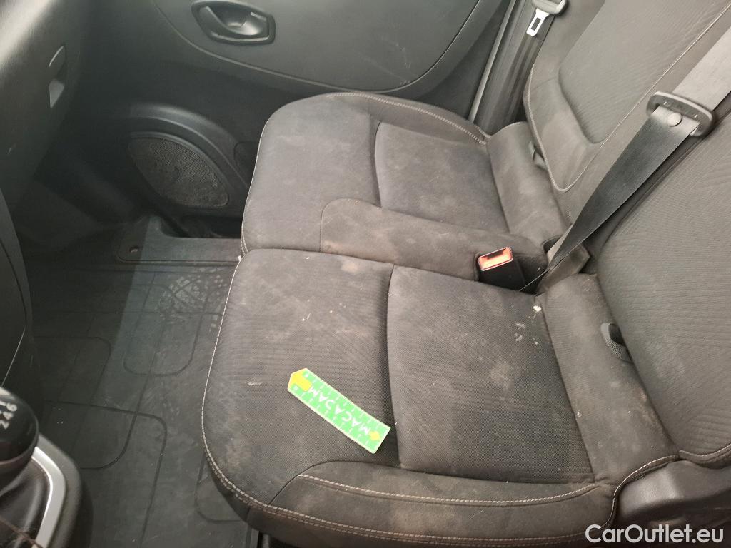  Renault  Trafic RENAULT  / 2019 / 4P / Fourgon tole FG GCF L1H1 1000 dCi 120 S&S #57