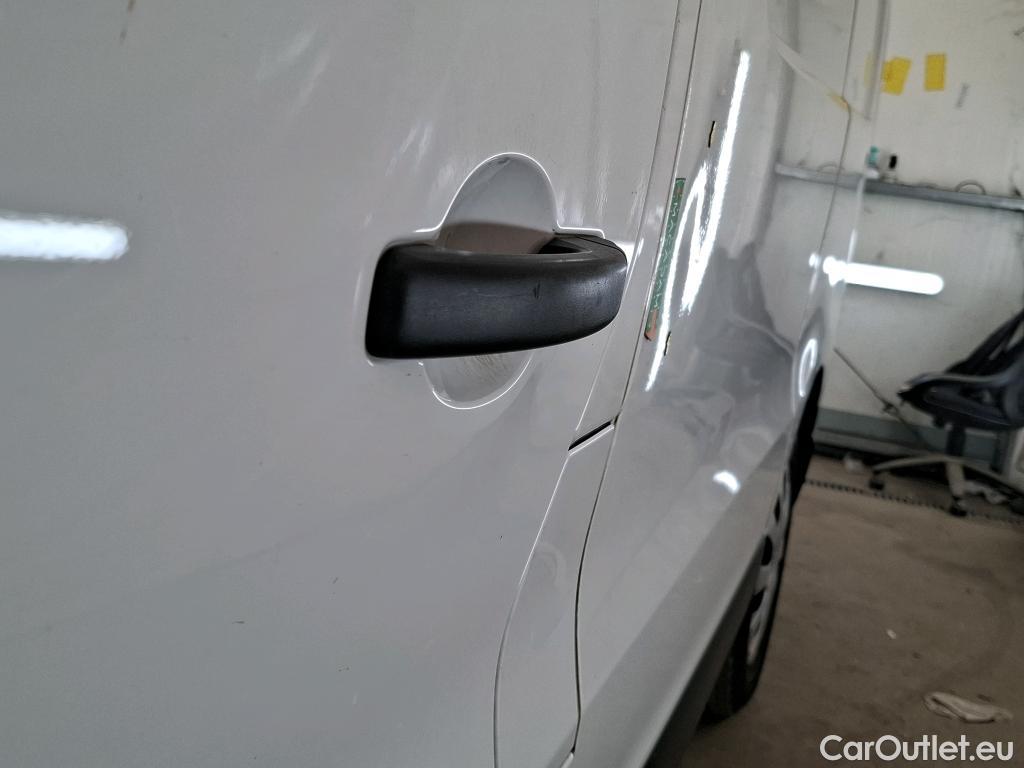  Renault  Trafic RENAULT  / 2019 / 4P / Fourgon tole FG GCF L1H1 1000 dCi 120 S&S #12