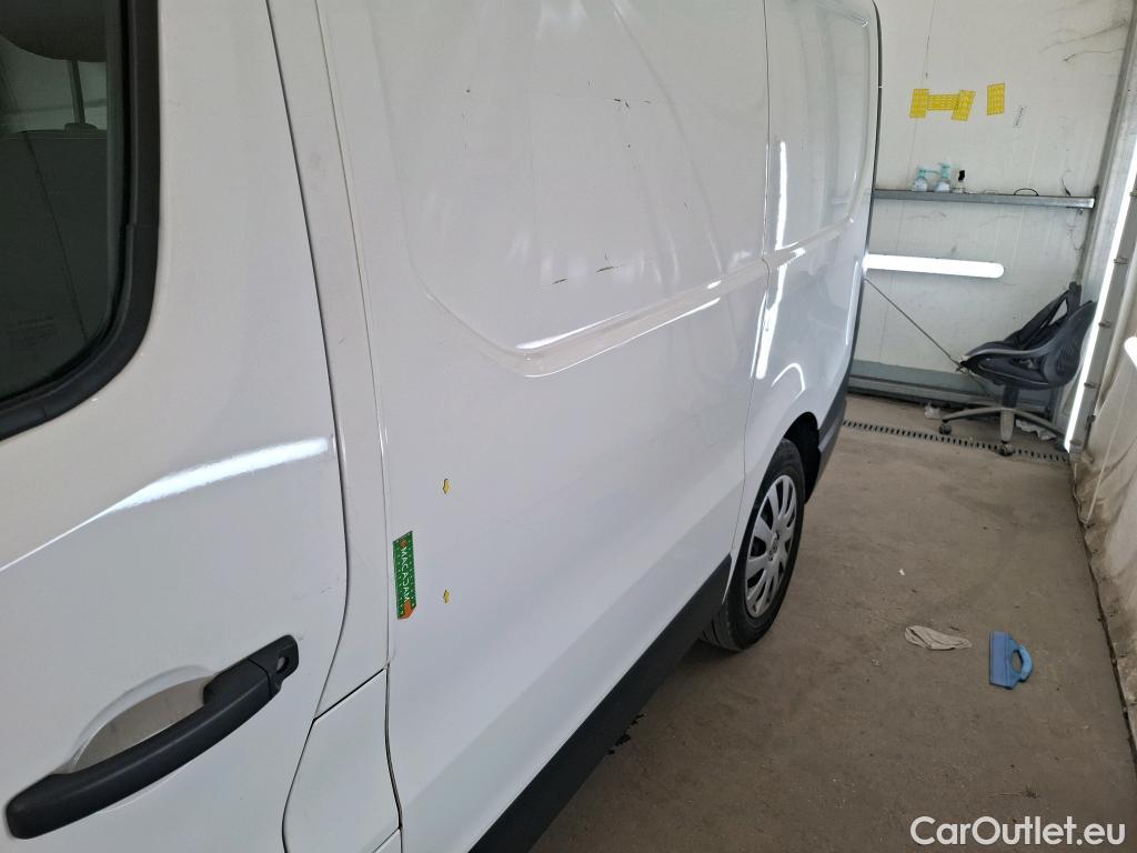  Renault  Trafic RENAULT  / 2019 / 4P / Fourgon tole FG GCF L1H1 1000 dCi 120 S&S #11