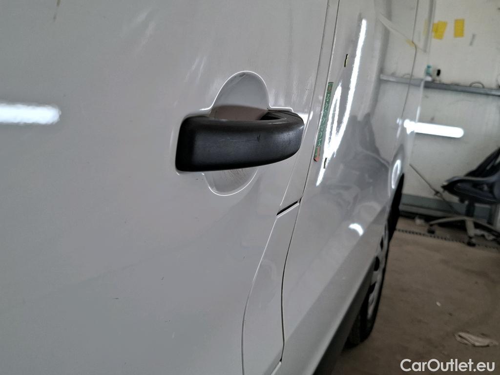  Renault  Trafic RENAULT  / 2019 / 4P / Fourgon tole FG GCF L1H1 1000 dCi 120 S&S #13