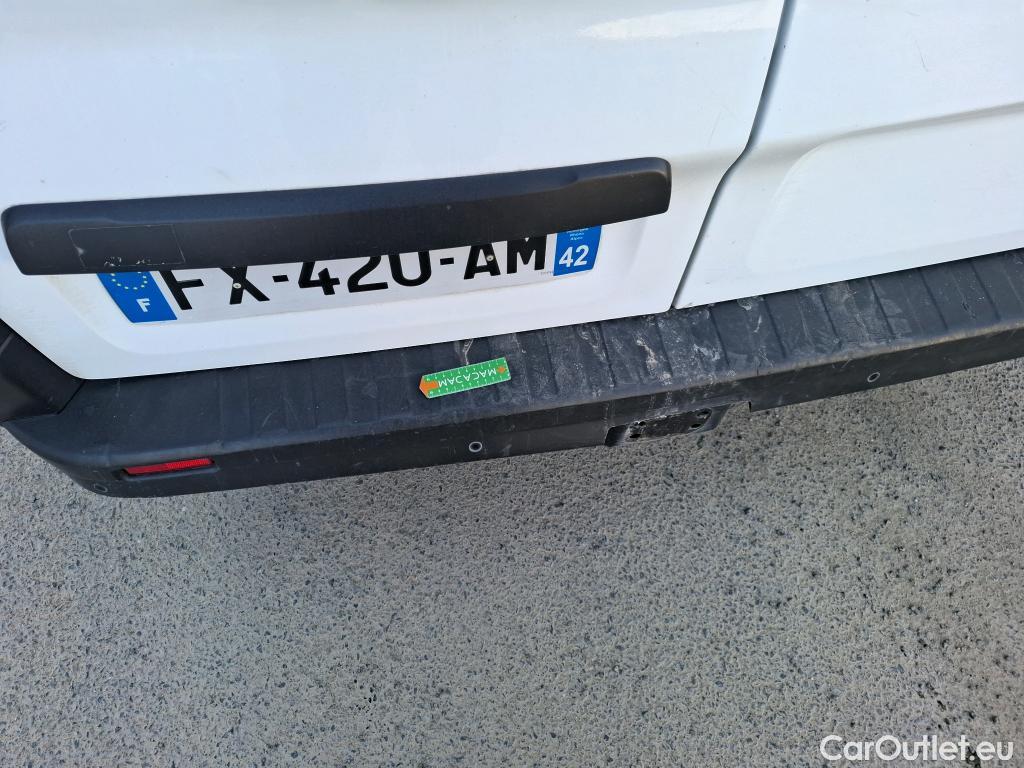  Renault  Trafic RENAULT  / 2019 / 4P / Fourgon tole FG GCF L1H1 1000 dCi 120 S&S #24