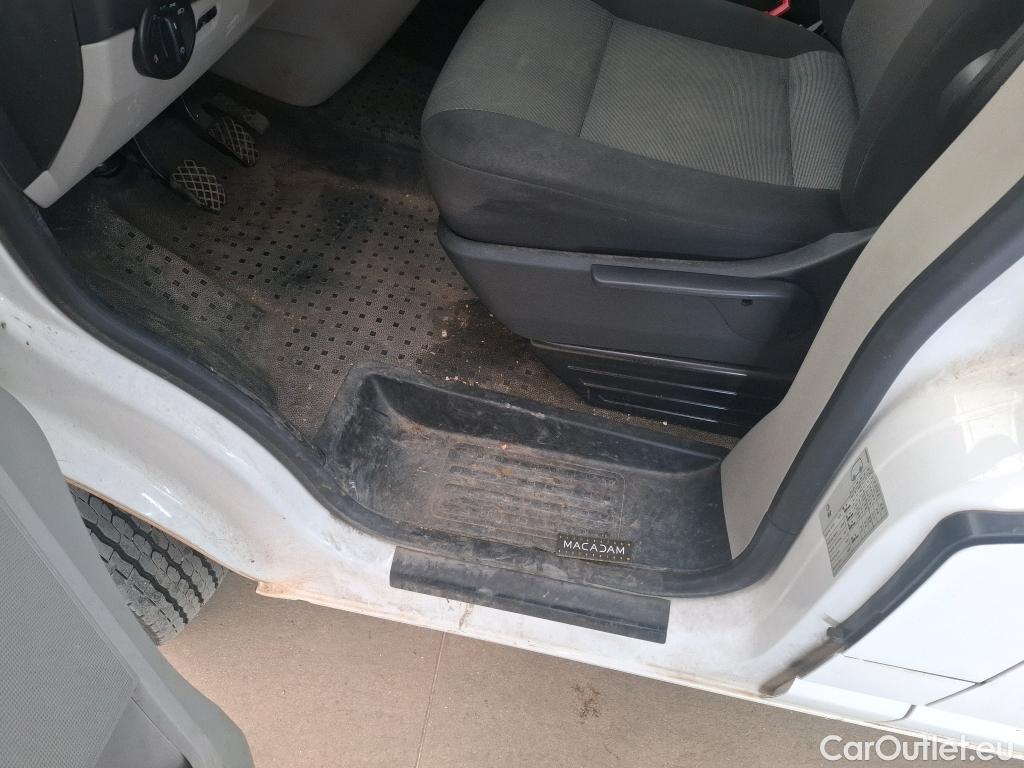  Volkswagen  Transporter T6  Fourgon 2.0 100CV BVM5 #40