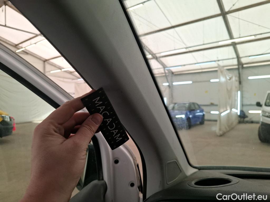  Volkswagen  Transporter VOLKSWAGEN  / 2019 / 4P / Fourgon tôlé 2.0 TDi 150 4MO L1H1 Business Line #47