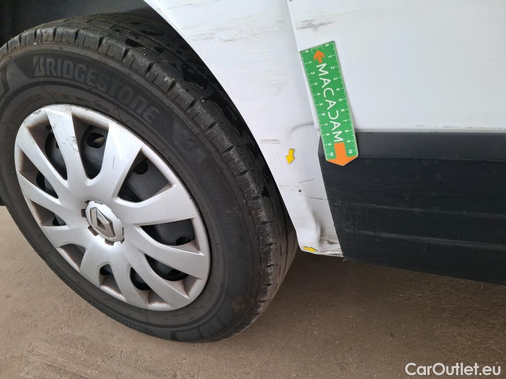  Renault  Trafic RENAULT  / 2019 / 4P / Fourgon tole FG GCF L1H1 1000 dCi 120 S&S #17