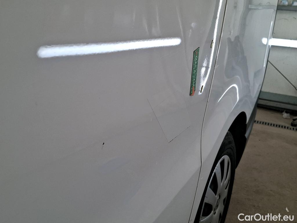  Renault  Trafic RENAULT  / 2019 / 4P / Fourgon tole FG GCF L1H1 1000 dCi 120 S&S #15