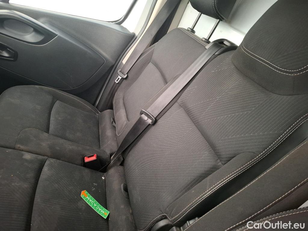  Renault  Trafic RENAULT  / 2019 / 4P / Fourgon tole FG GCF L1H1 1000 dCi 120 S&S #56