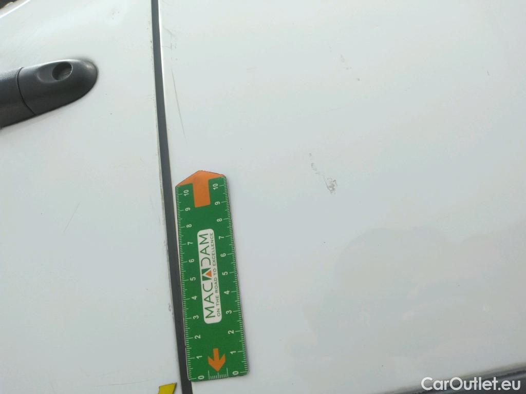  Renault  Kangoo  Express Maxi Extra (Série Spéciale) 1.5 dCi 90CV BVM5 E6 #20