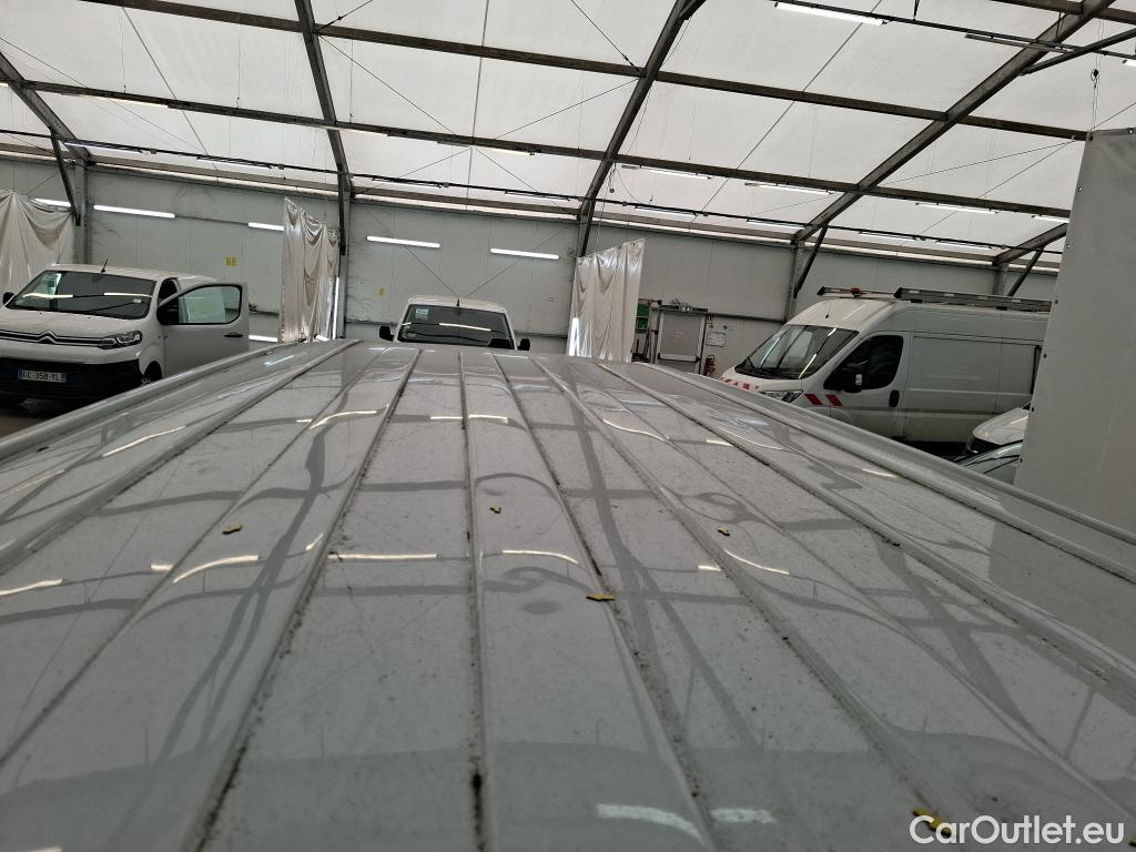  Volkswagen  Transporter VOLKSWAGEN  / 2019 / 4P / Fourgon tôlé 2.0 TDi 150 4MO L1H1 Business Line #15