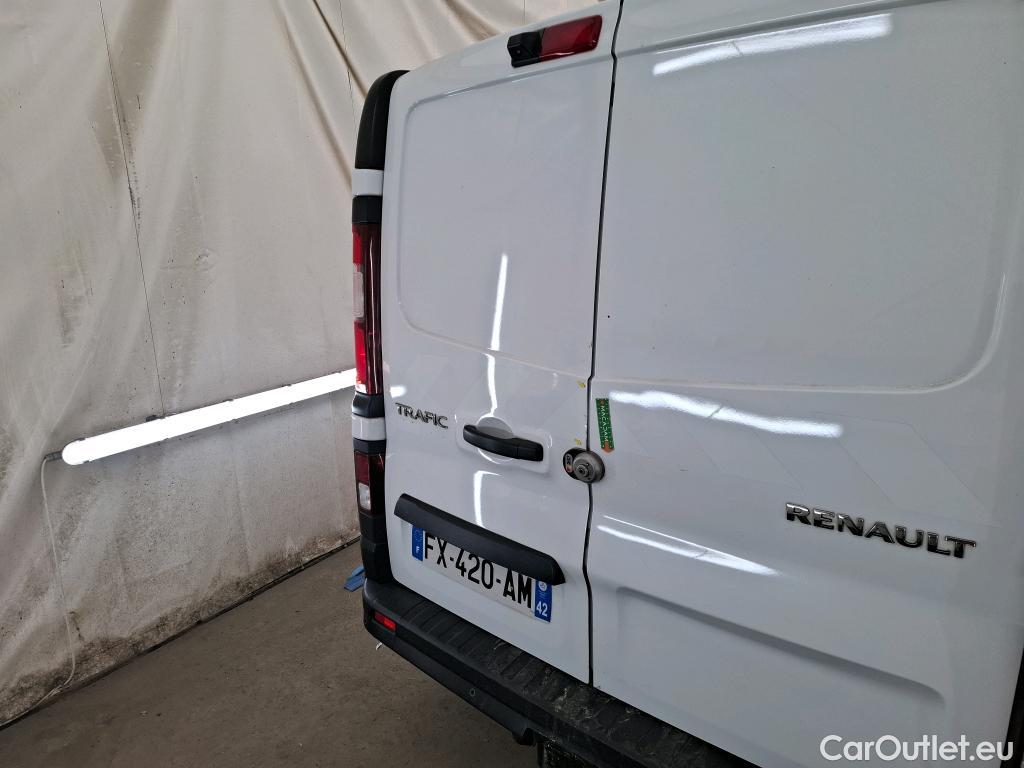  Renault  Trafic RENAULT  / 2019 / 4P / Fourgon tole FG GCF L1H1 1000 dCi 120 S&S #32