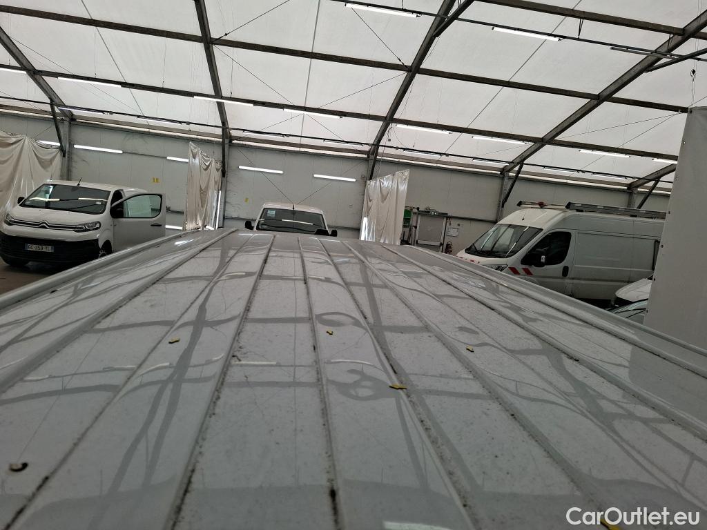  Volkswagen  Transporter VOLKSWAGEN  / 2019 / 4P / Fourgon tôlé 2.0 TDi 150 4MO L1H1 Business Line #14