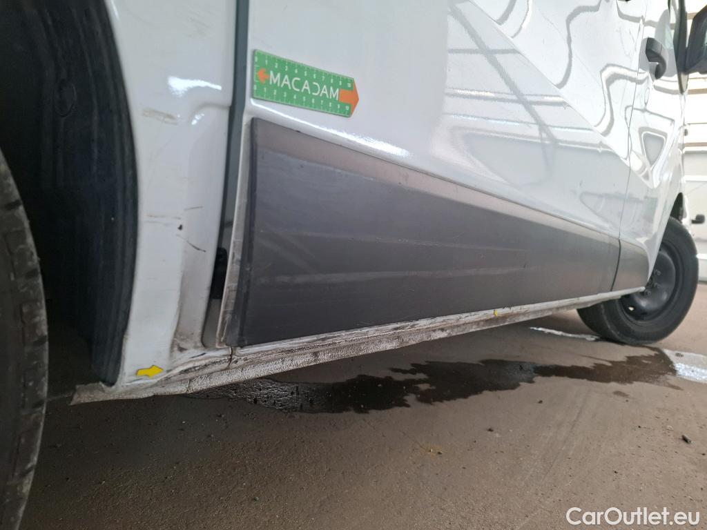  Renault  Trafic RENAULT  / 2019 / 4P / Fourgon tole FG GCF L1H1 1000 dCi 120 S&S #10