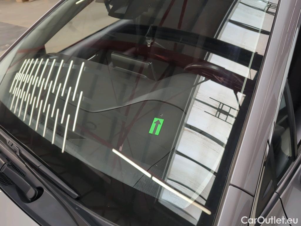  Toyota  Corolla 1.8 Hybrid Dynamic HSD E-CVT #1