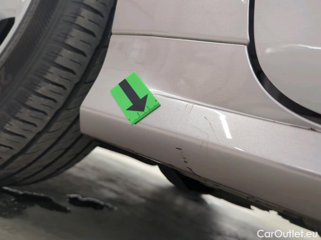  Toyota  Corolla 1.8 Hybrid Dynamic HSD E-CVT #18