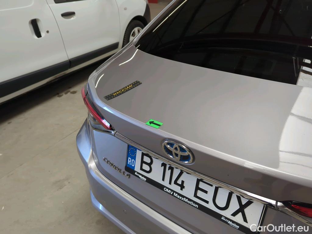  Toyota  Corolla 1.8 Hybrid Dynamic HSD E-CVT #9